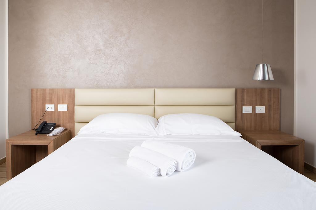 Hotel Al Veliero Pontevico Екстериор снимка